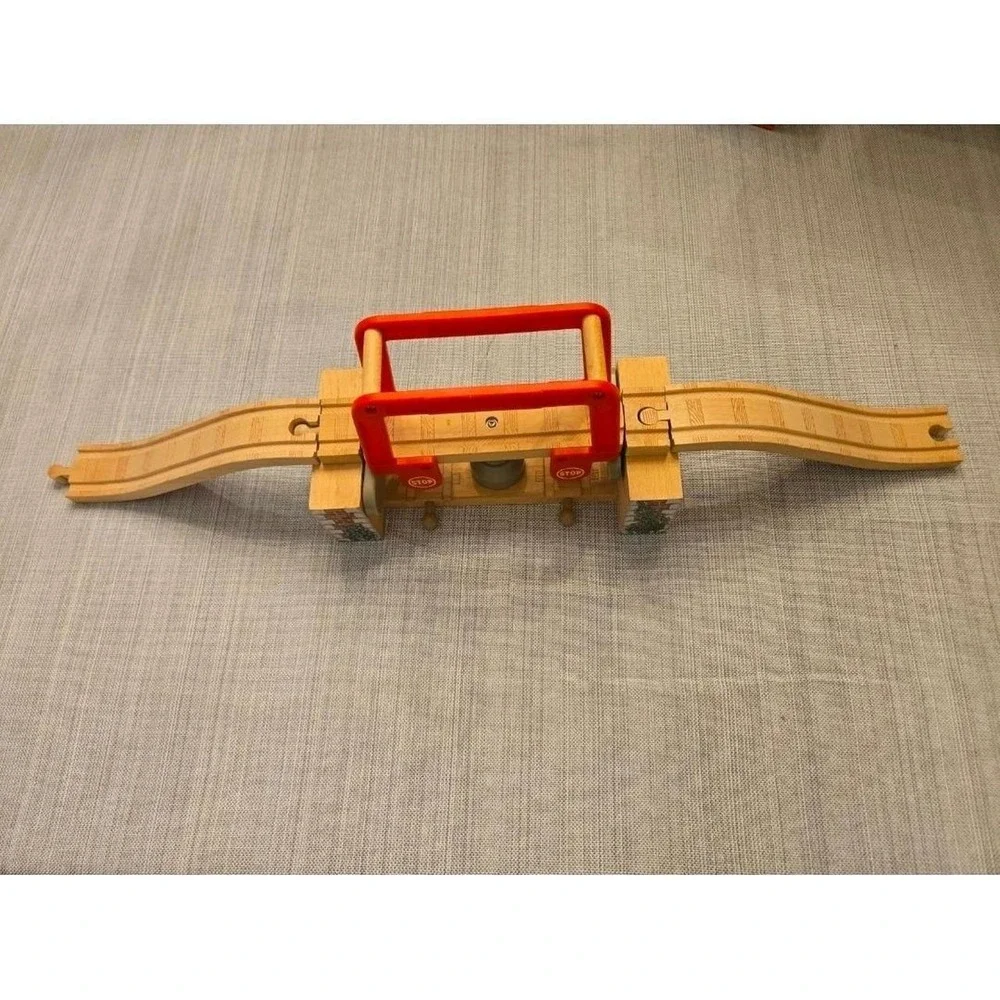 Suddery Swing Bridge & Ascending Track Thomas & Friends Wooden Railway LC99386